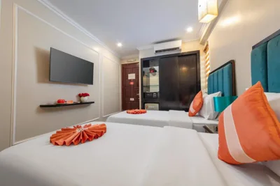 高级双床间 — Hotel Omina Hanoi Travel